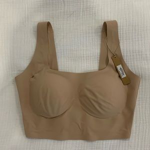 ✨ SKIMS Naked Scoop Tank Bra — Mica (Size L) ✨
